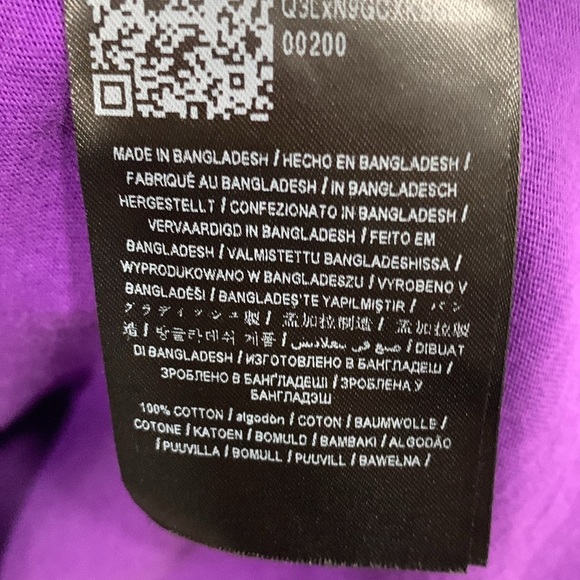 Guess Purple Embroidered SpellOut Crew Neck Short Sleeve T-Shirt size M - Picture 9 of 9